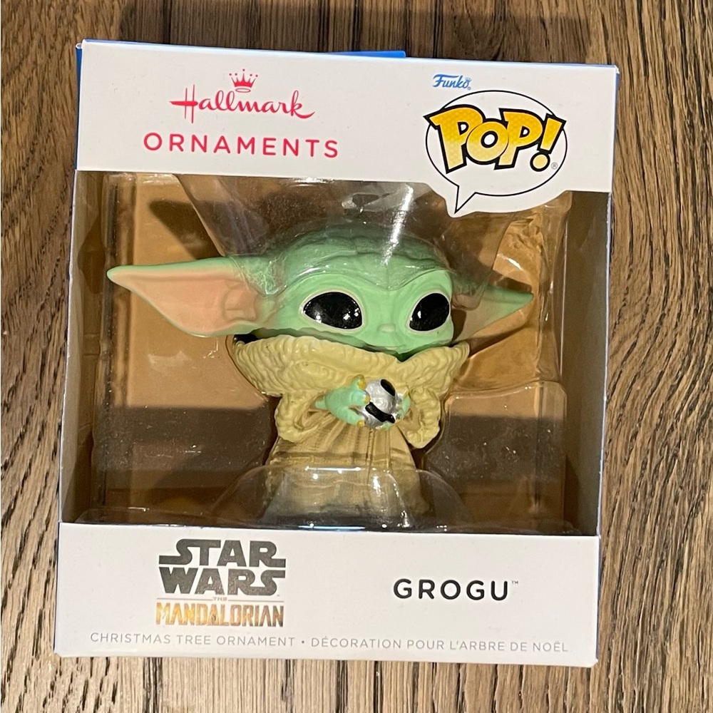 Hallmark Grogu Ornament - Green and Tan
